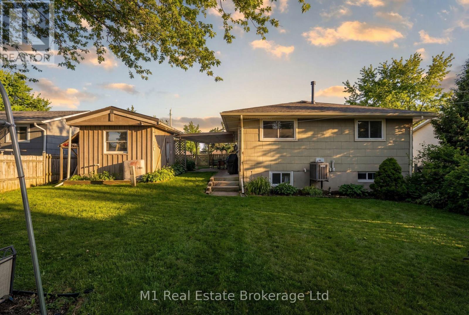 506 Mctavish Street, Centre Wellington, Ontario  N1M 3C7 - Photo 34 - X12965884