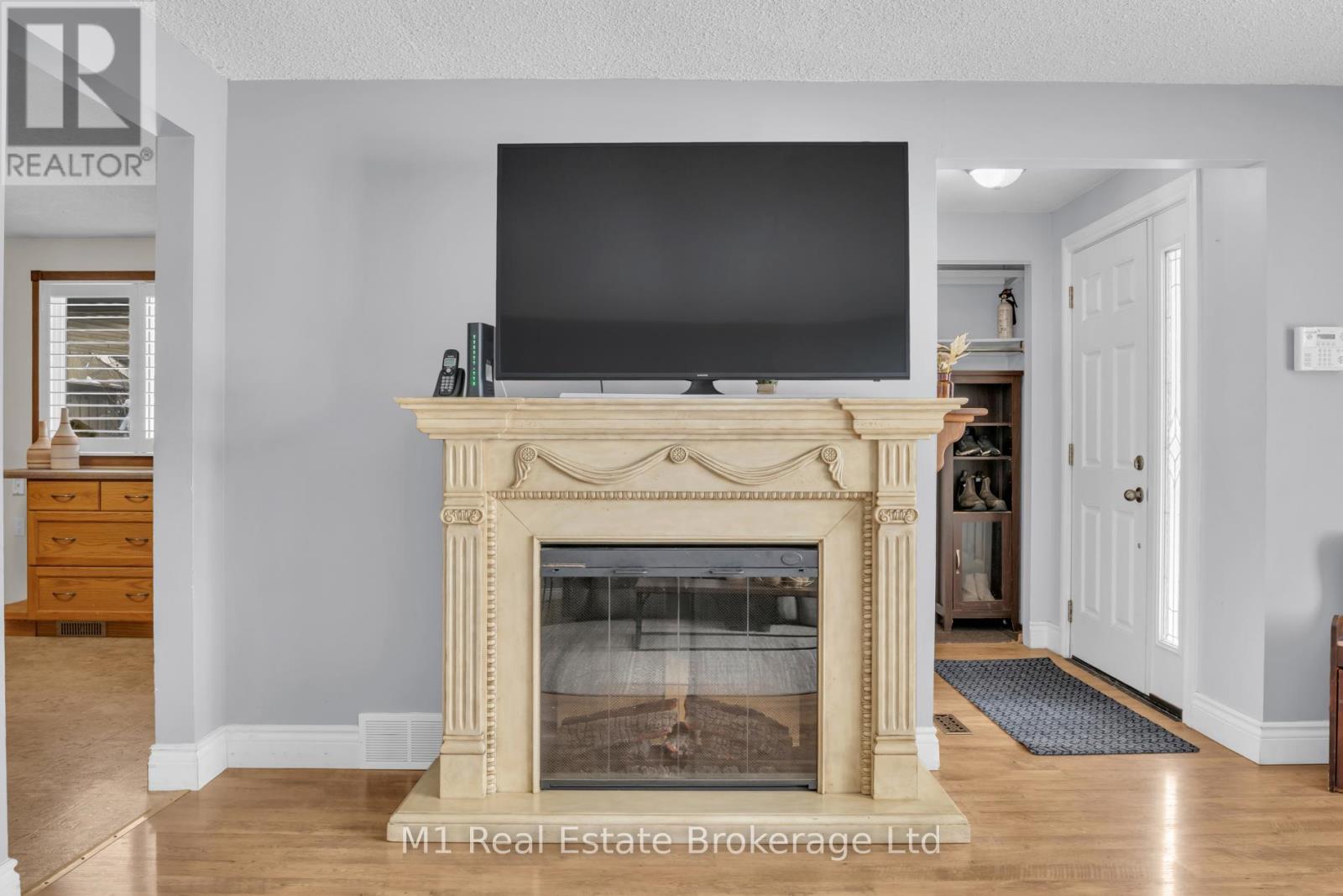 506 Mctavish Street, Centre Wellington, Ontario  N1M 3C7 - Photo 8 - X12965884