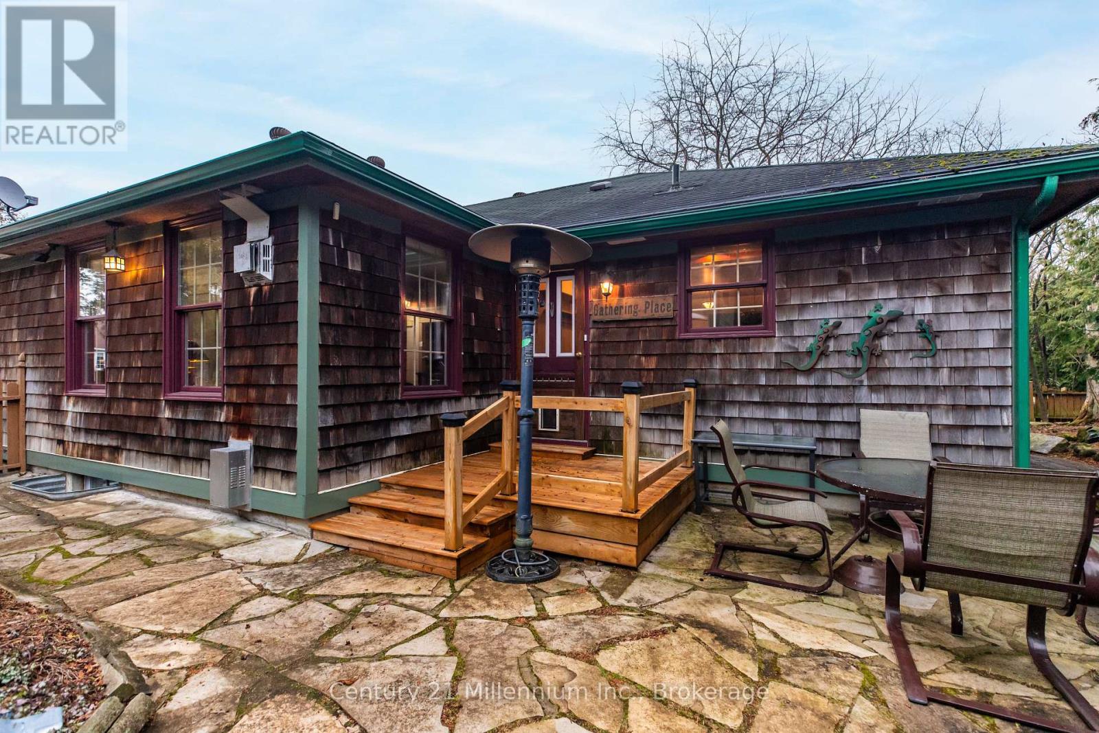 203 Summerhill Road, Saugeen Shores, Ontario N0H 2L0 - Photo 4 - X12965942