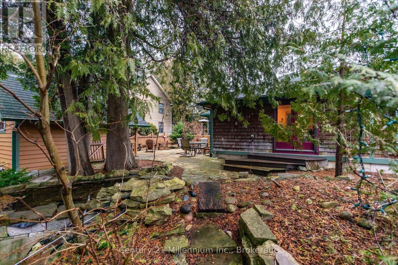 203 Summerhill Road, Saugeen Shores, Ontario N0H 2L0 - Photo 8 - X12965942