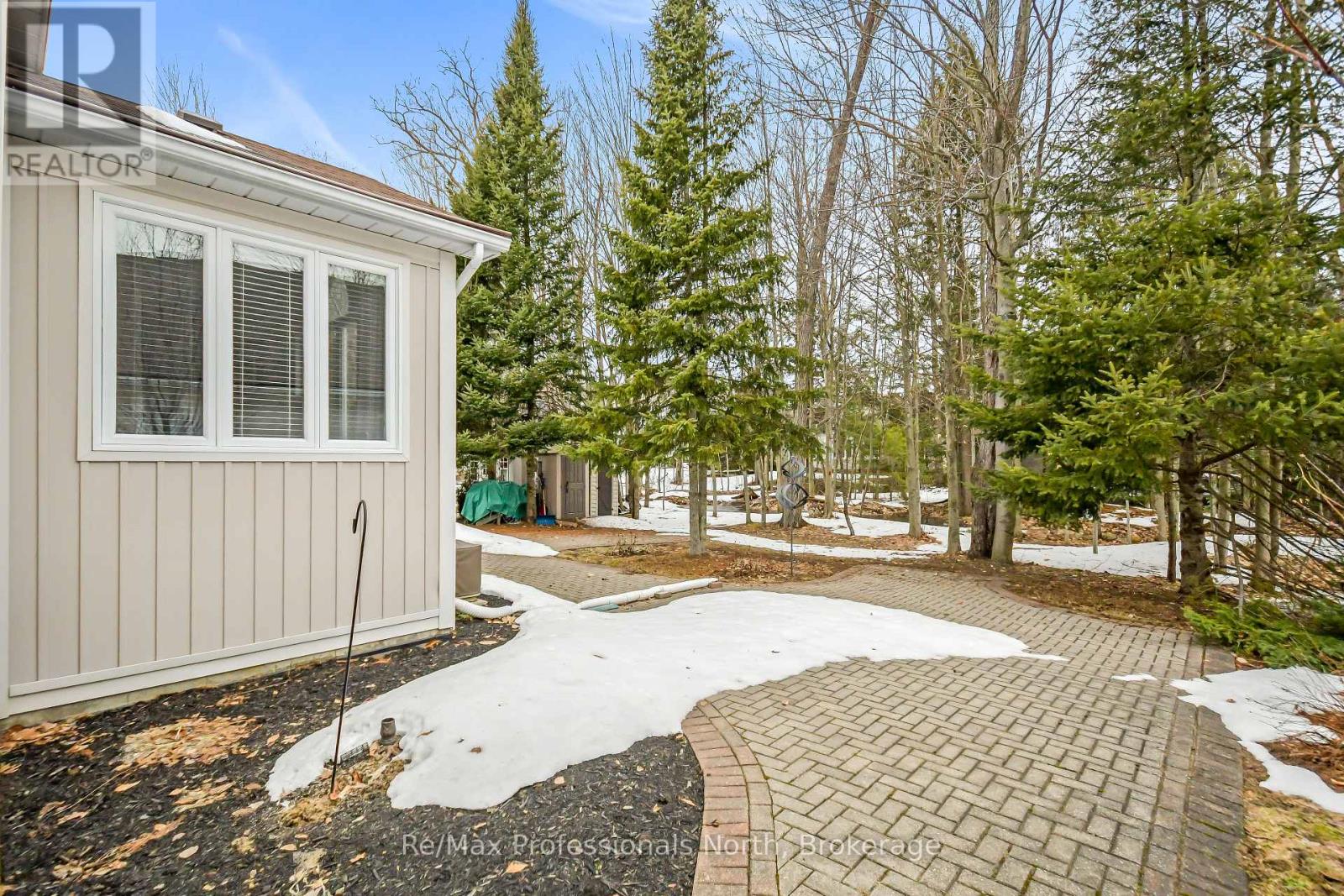 102 Pineridge Gate, Gravenhurst, Ontario  P1P 1Z2 - Photo 27 - X12965958