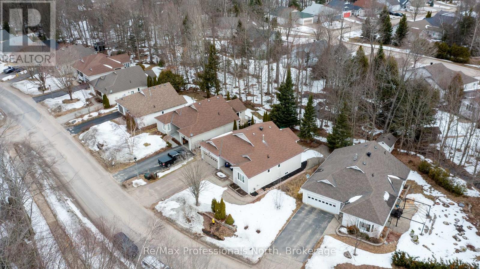 102 Pineridge Gate, Gravenhurst, Ontario  P1P 1Z2 - Photo 34 - X12965958