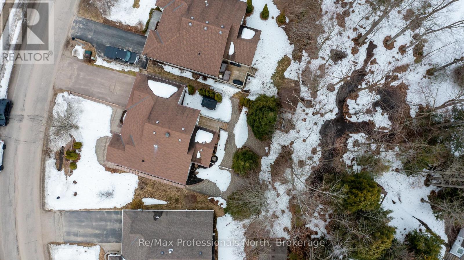 102 Pineridge Gate, Gravenhurst, Ontario  P1P 1Z2 - Photo 35 - X12965958