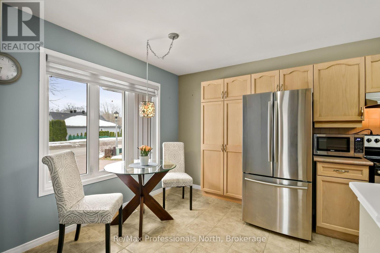 102 Pineridge Gate, Gravenhurst, Ontario  P1P 1Z2 - Photo 7 - X12965958