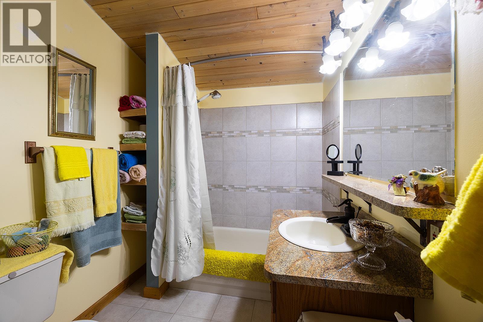 1958 Rykerts Road, Lister, British Columbia  V0B 1G2 - Photo 21 - 10381639