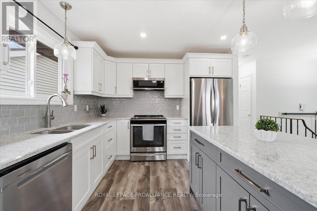 8 Loraine Avenue, Quinte West, Ontario  K8V 6M1 - Photo 29 - X12965690