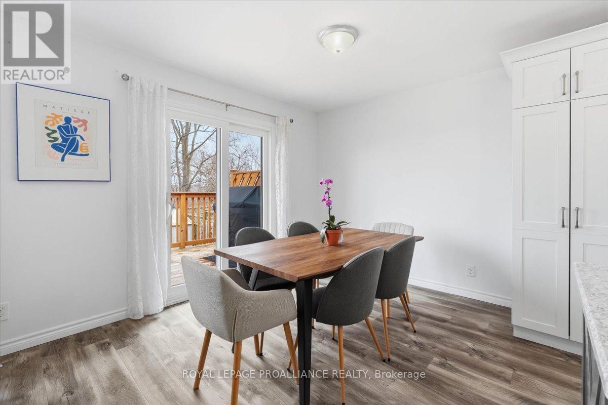 8 Loraine Avenue, Quinte West, Ontario  K8V 6M1 - Photo 31 - X12965690