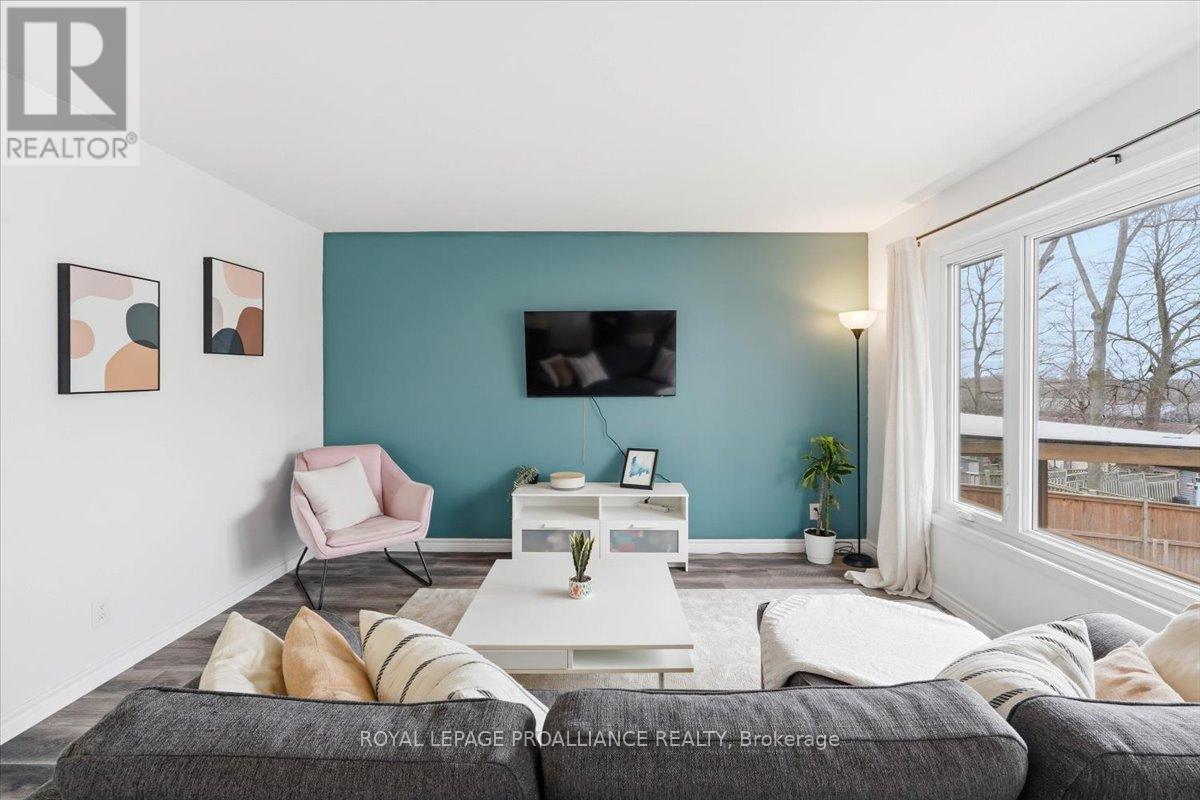 8 Loraine Avenue, Quinte West, Ontario  K8V 6M1 - Photo 32 - X12965690