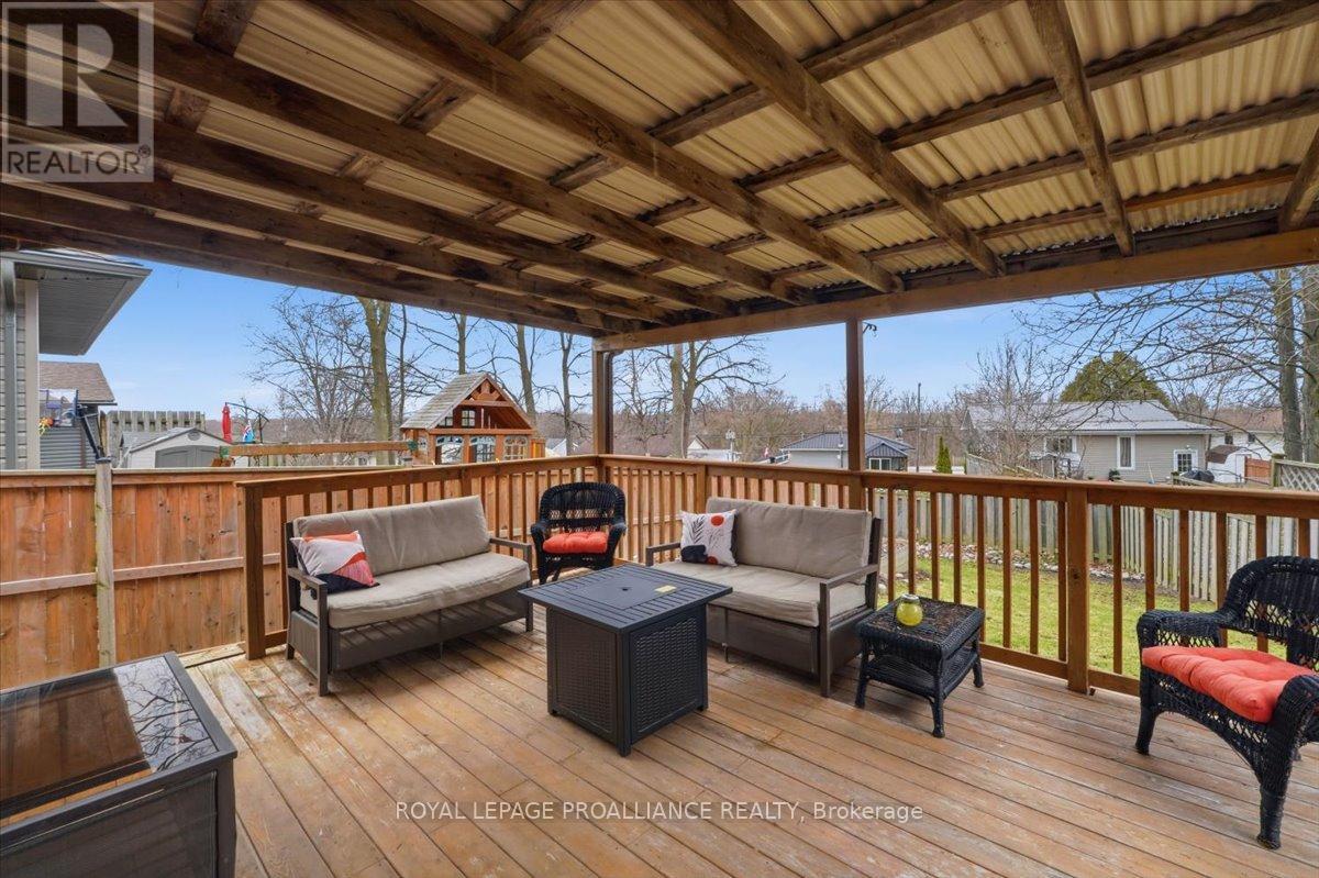 8 Loraine Avenue, Quinte West, Ontario  K8V 6M1 - Photo 35 - X12965690