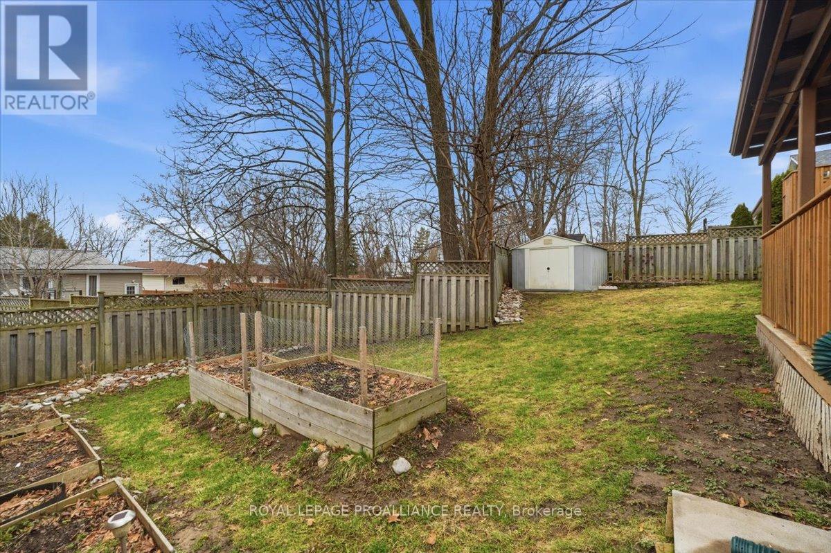 8 Loraine Avenue, Quinte West, Ontario  K8V 6M1 - Photo 37 - X12965690