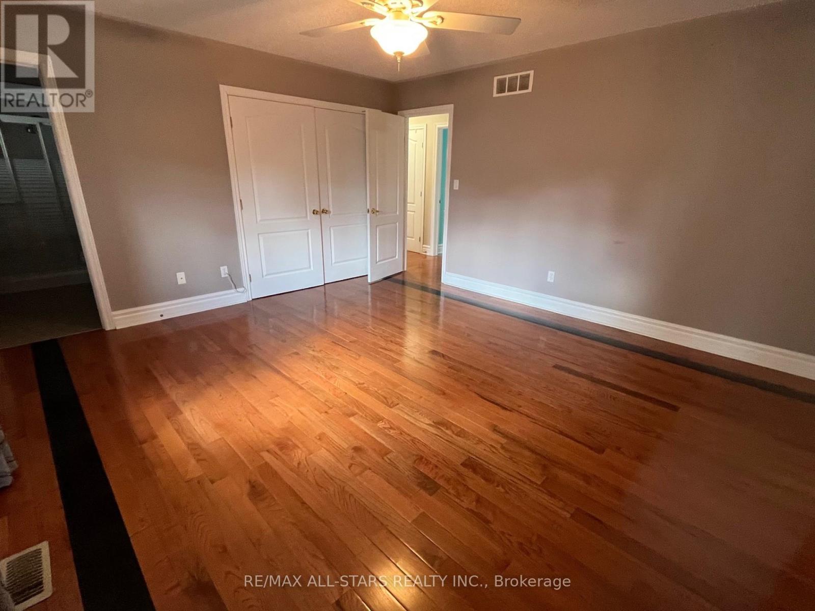 383 Wallace Drive, Kawartha Lakes, Ontario  K9V 6K7 - Photo 11 - X12965950