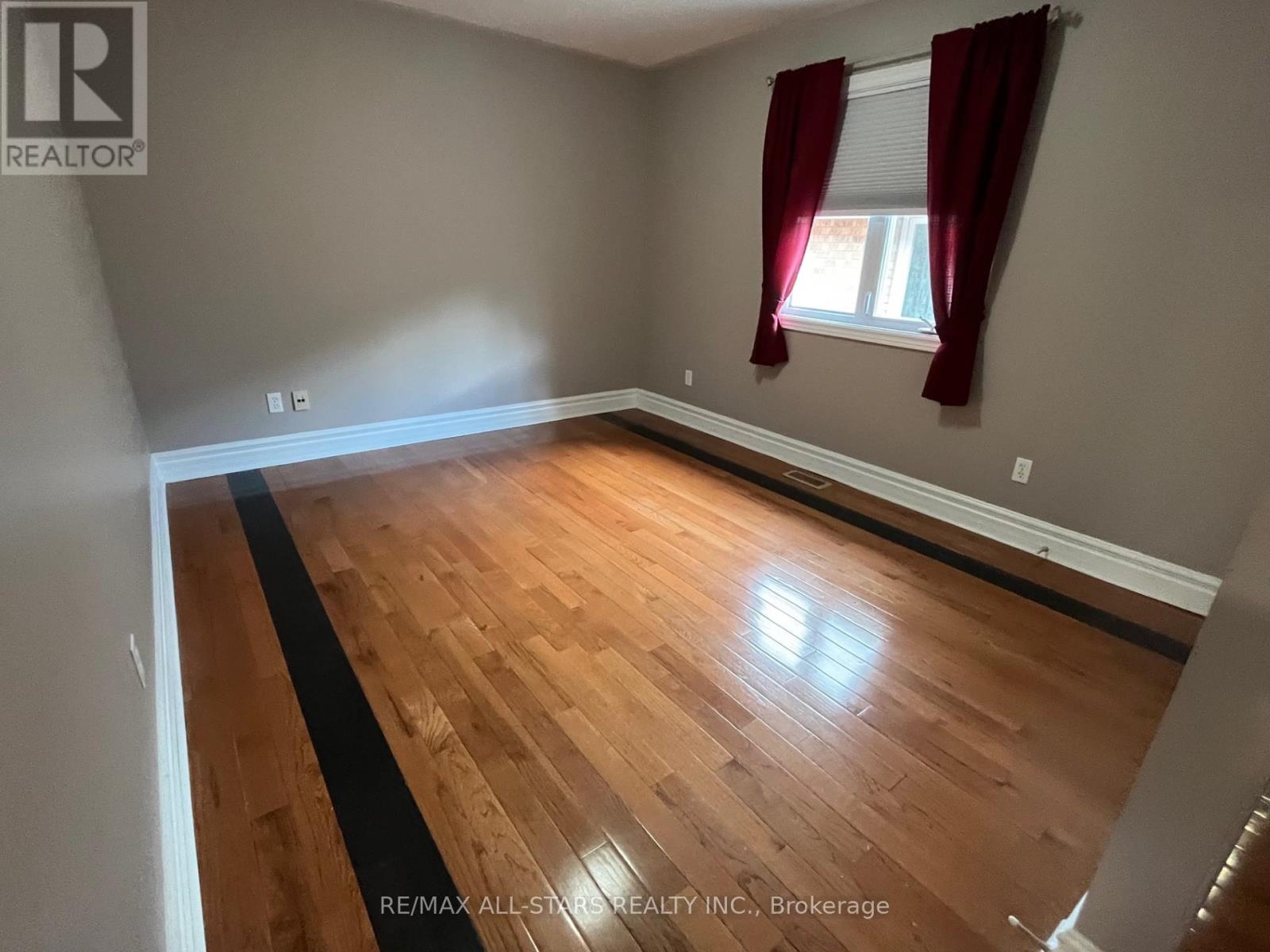 383 Wallace Drive, Kawartha Lakes, Ontario  K9V 6K7 - Photo 13 - X12965950