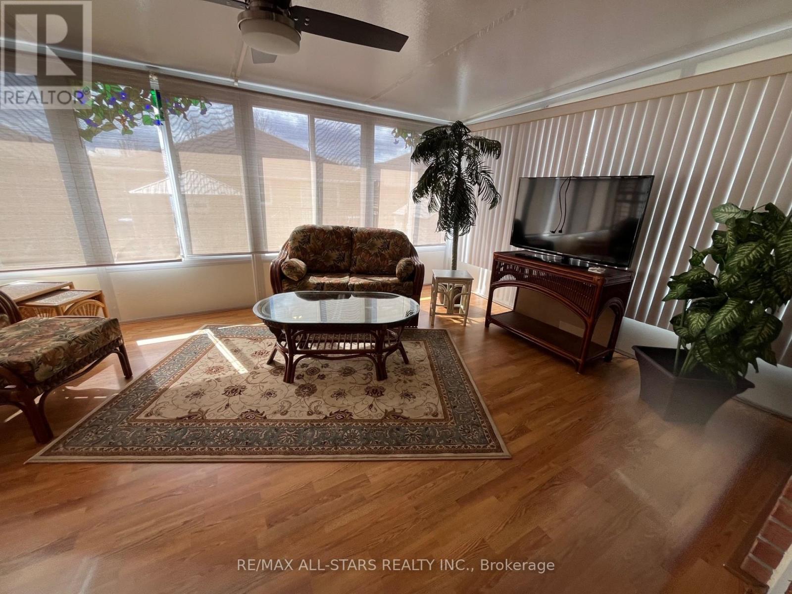 383 Wallace Drive, Kawartha Lakes, Ontario  K9V 6K7 - Photo 14 - X12965950