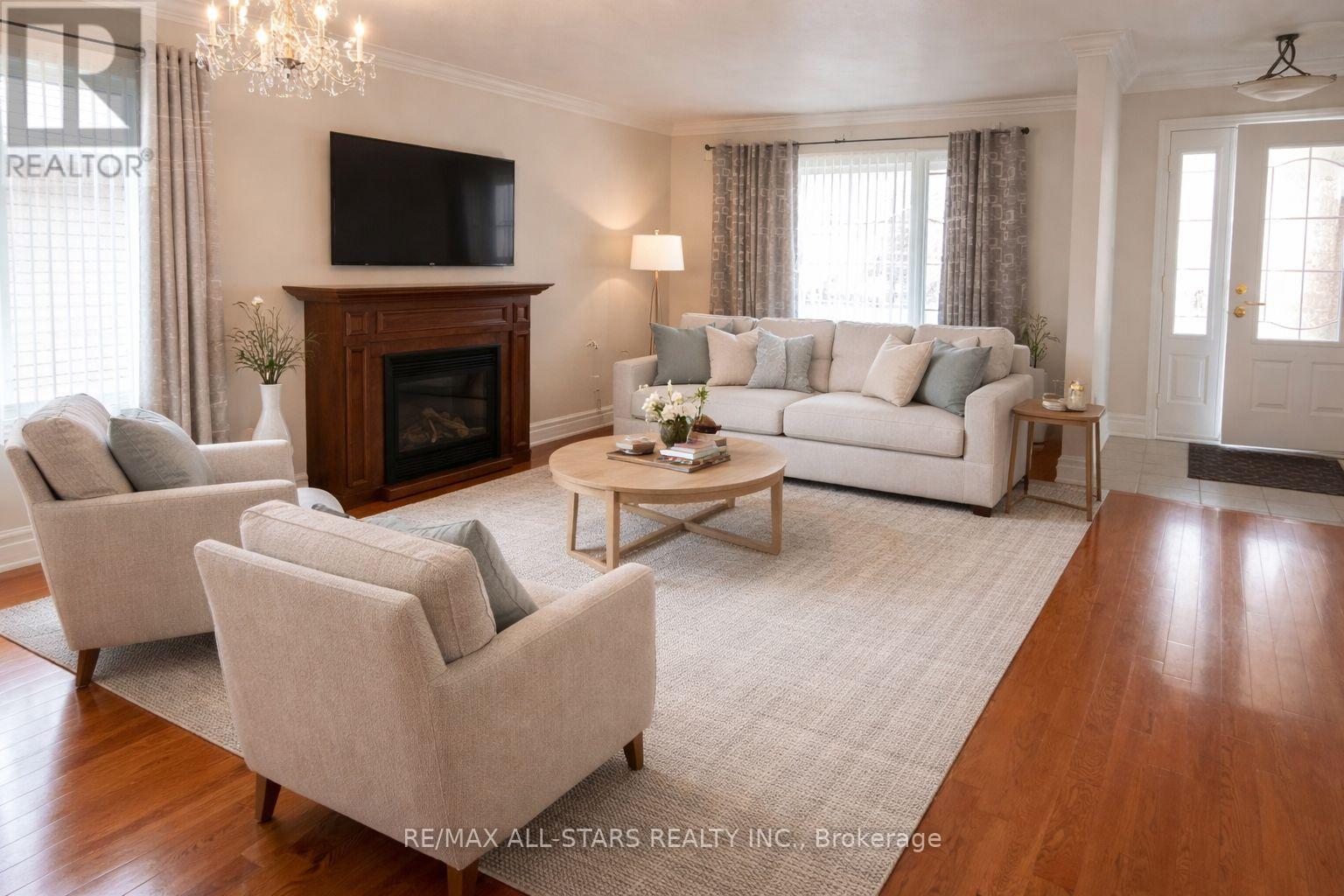 383 Wallace Drive, Kawartha Lakes, Ontario  K9V 6K7 - Photo 2 - X12965950