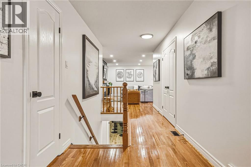 980 Glen View Avenue, Burlington, Ontario  L7T 3Y6 - Photo 5 - 40817839