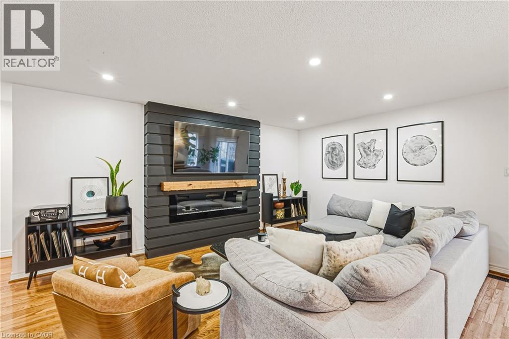 980 Glen View Avenue, Burlington, Ontario  L7T 3Y6 - Photo 7 - 40817839