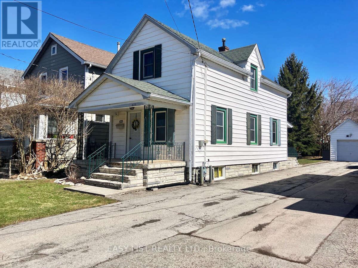 433 Davis Street, Port Colborne, Ontario  L3K 1Z7 - Photo 2 - X12965454