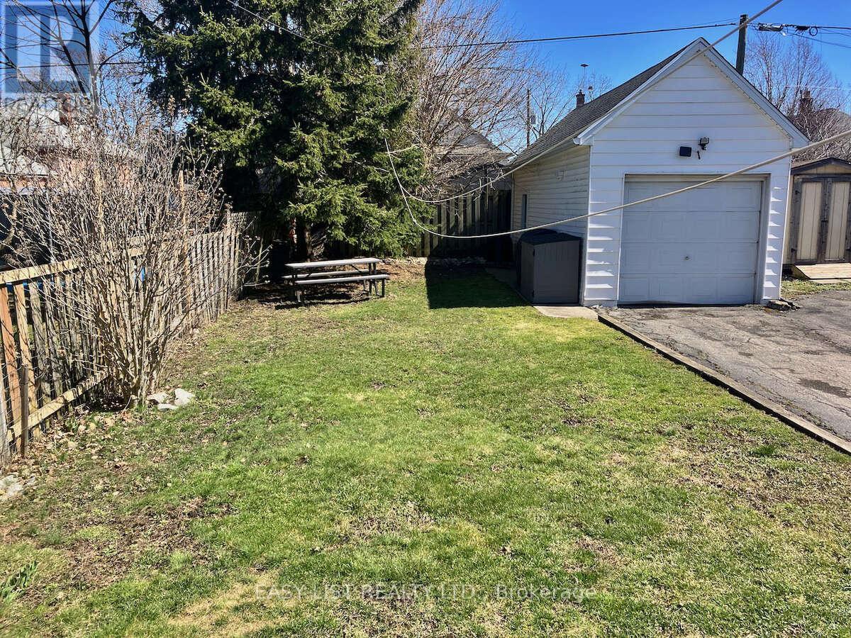 433 Davis Street, Port Colborne, Ontario  L3K 1Z7 - Photo 3 - X12965454