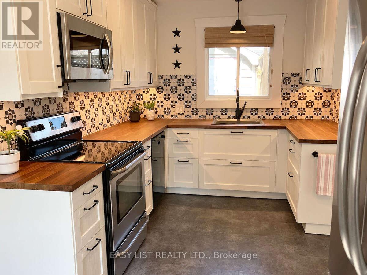 433 Davis Street, Port Colborne, Ontario  L3K 1Z7 - Photo 5 - X12965454