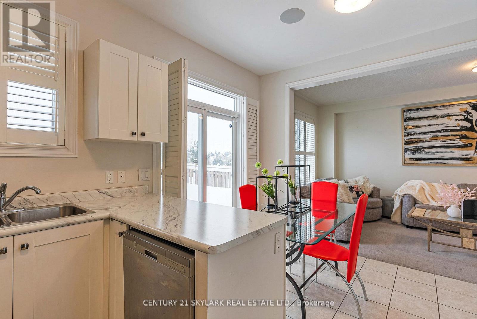 336 Col Phillips Drive, Shelburne, Ontario  L9V 3W1 - Photo 10 - X12965484