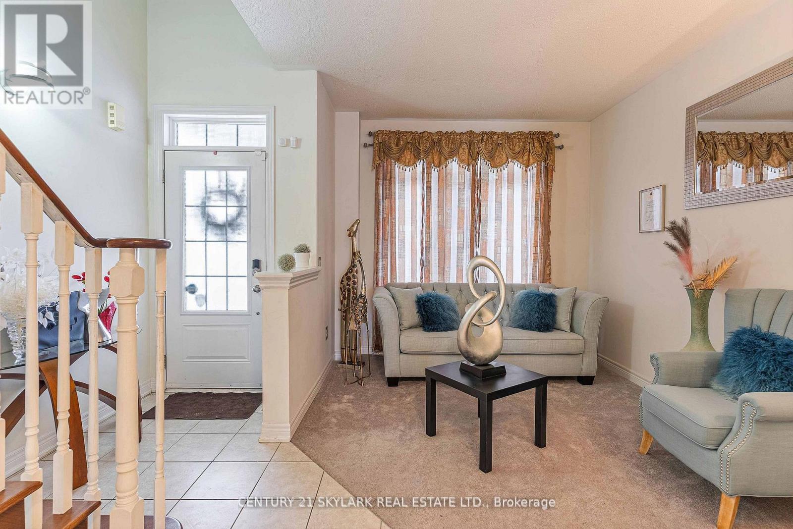 336 Col Phillips Drive, Shelburne, Ontario  L9V 3W1 - Photo 4 - X12965484