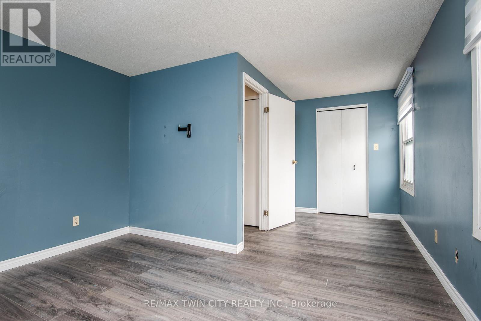 135 Vintage Crescent, Kitchener, Ontario  N2P 1L1 - Photo 28 - X12965512