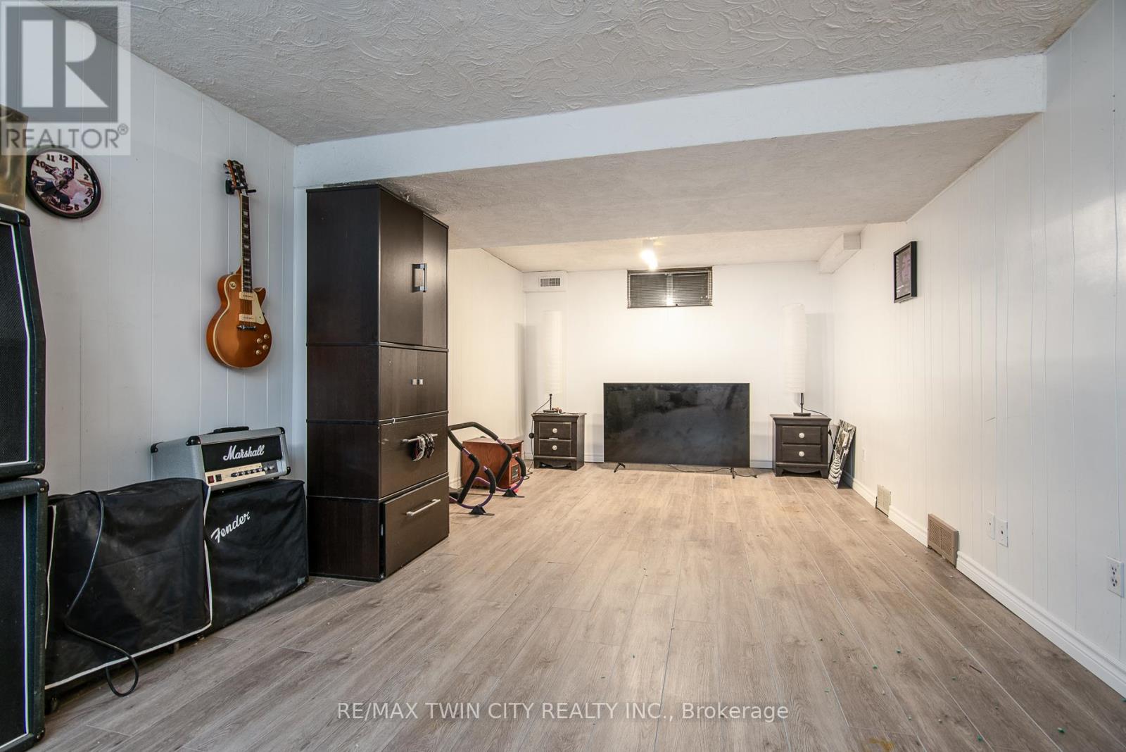 135 Vintage Crescent, Kitchener, Ontario  N2P 1L1 - Photo 37 - X12965512