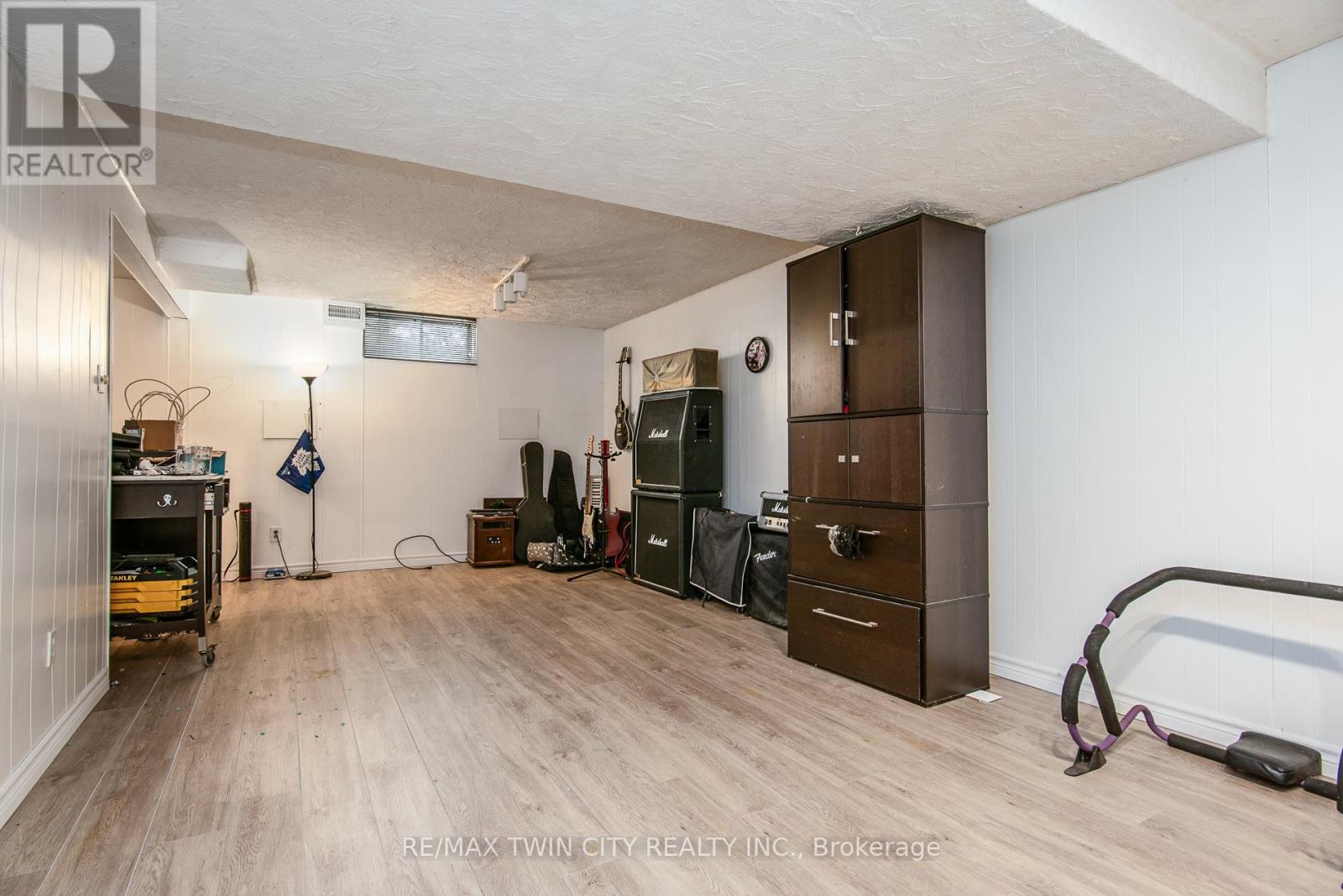 135 Vintage Crescent, Kitchener, Ontario  N2P 1L1 - Photo 39 - X12965512