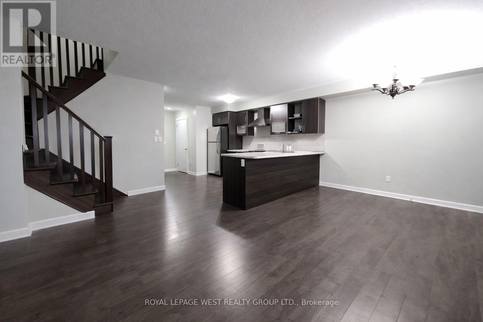 22 Sherway Street, Hamilton, Ontario  L8J 0J4 - Photo 7 - X12965516