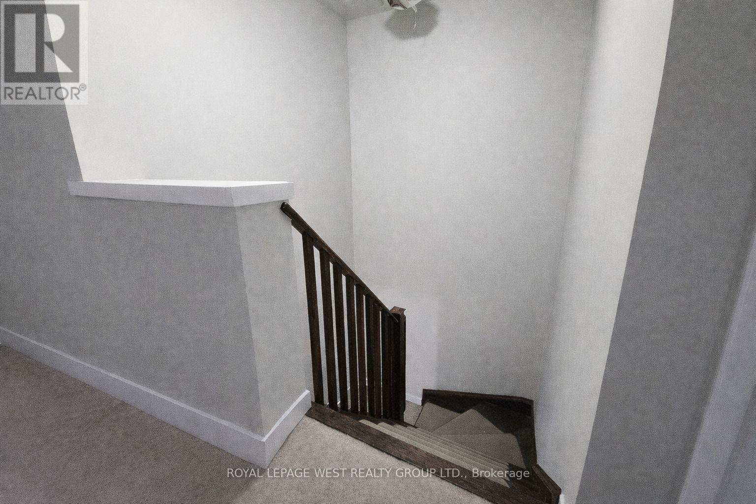 22 Sherway Street, Hamilton, Ontario  L8J 0J4 - Photo 8 - X12965516