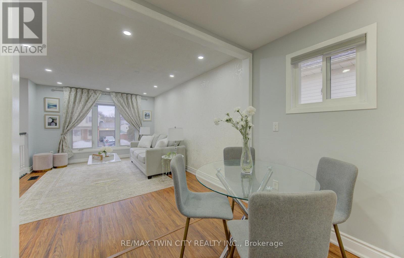 414 Woods Lane, Cambridge, Ontario  N3H 5J4 - Photo 12 - X12965542