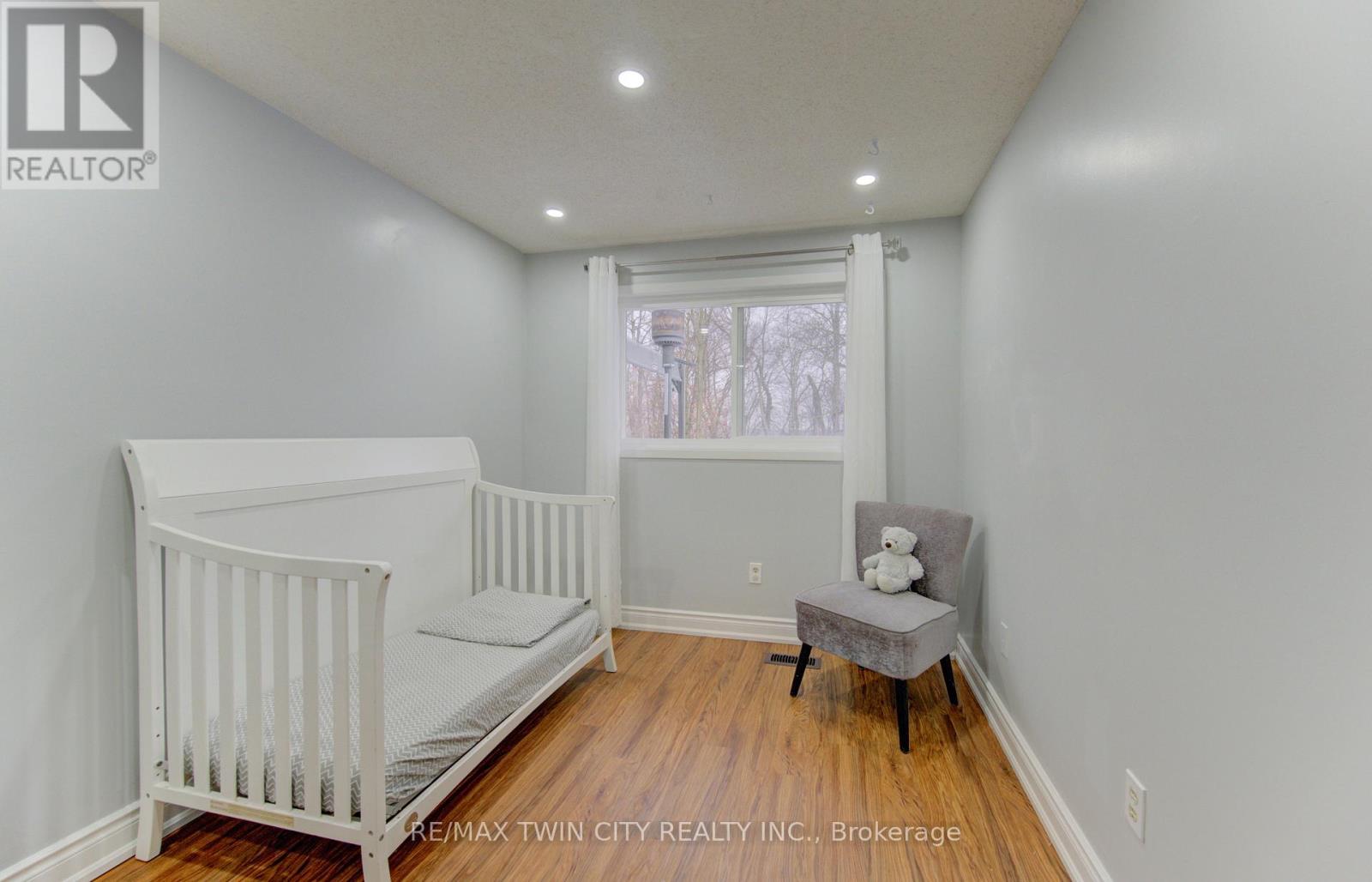 414 Woods Lane, Cambridge, Ontario  N3H 5J4 - Photo 15 - X12965542