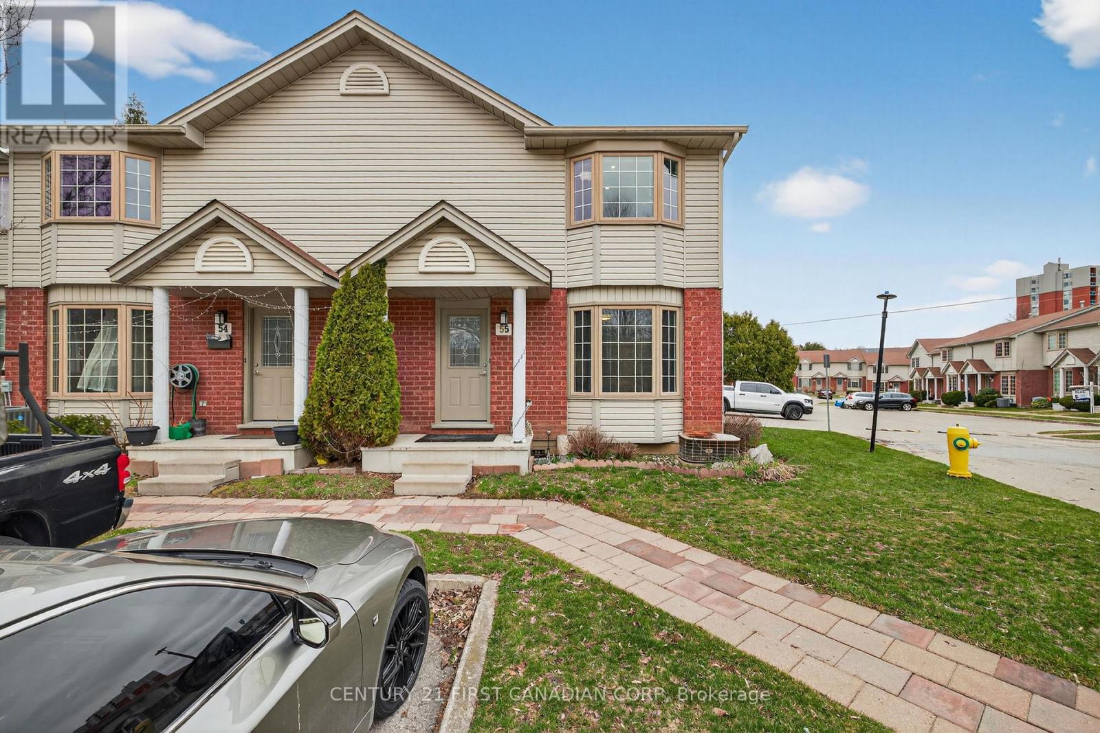 55 - 70 Chapman Court, London North, Ontario  N6G 4Z4 - Photo 1 - X12965742