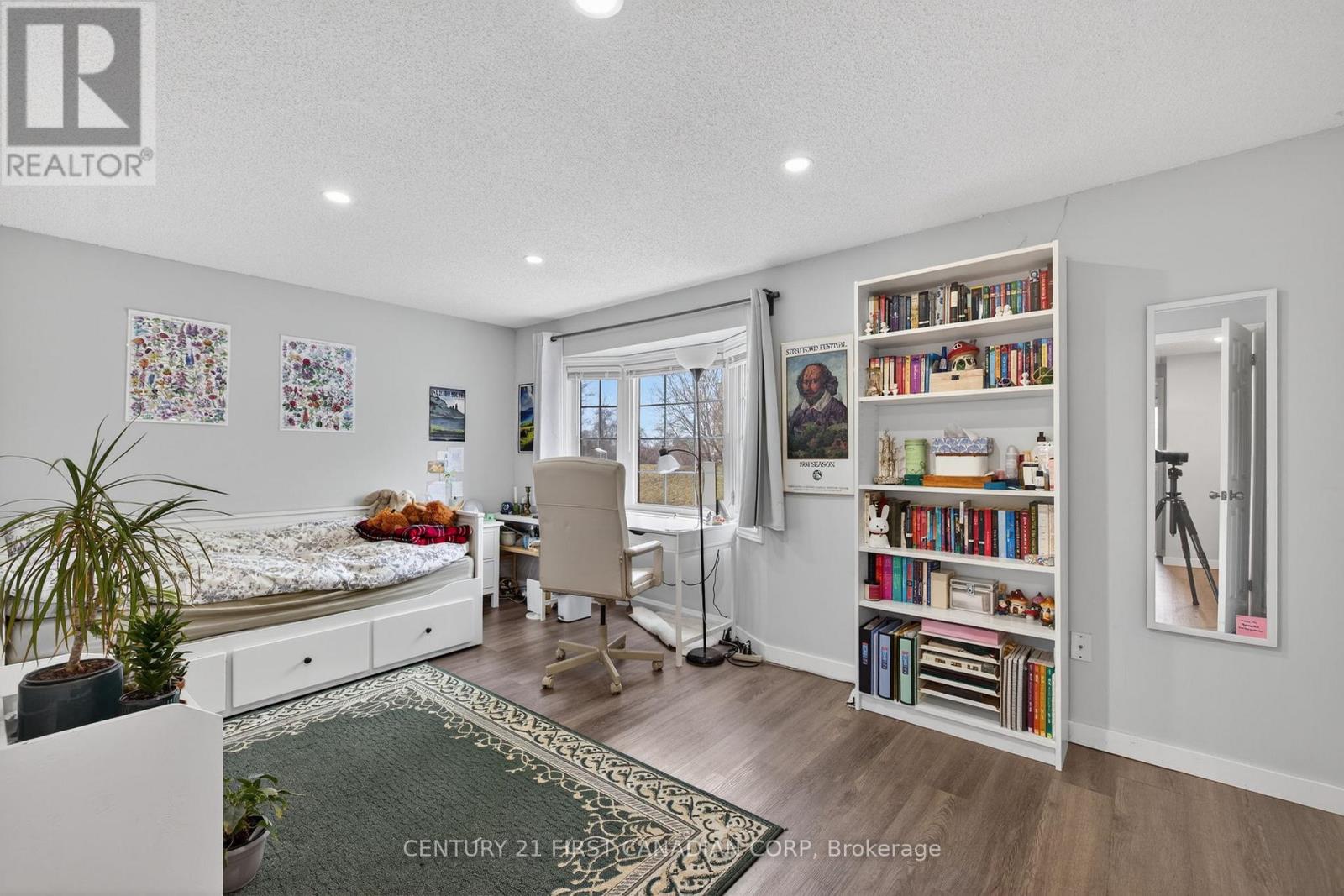 55 - 70 Chapman Court, London North, Ontario  N6G 4Z4 - Photo 12 - X12965742