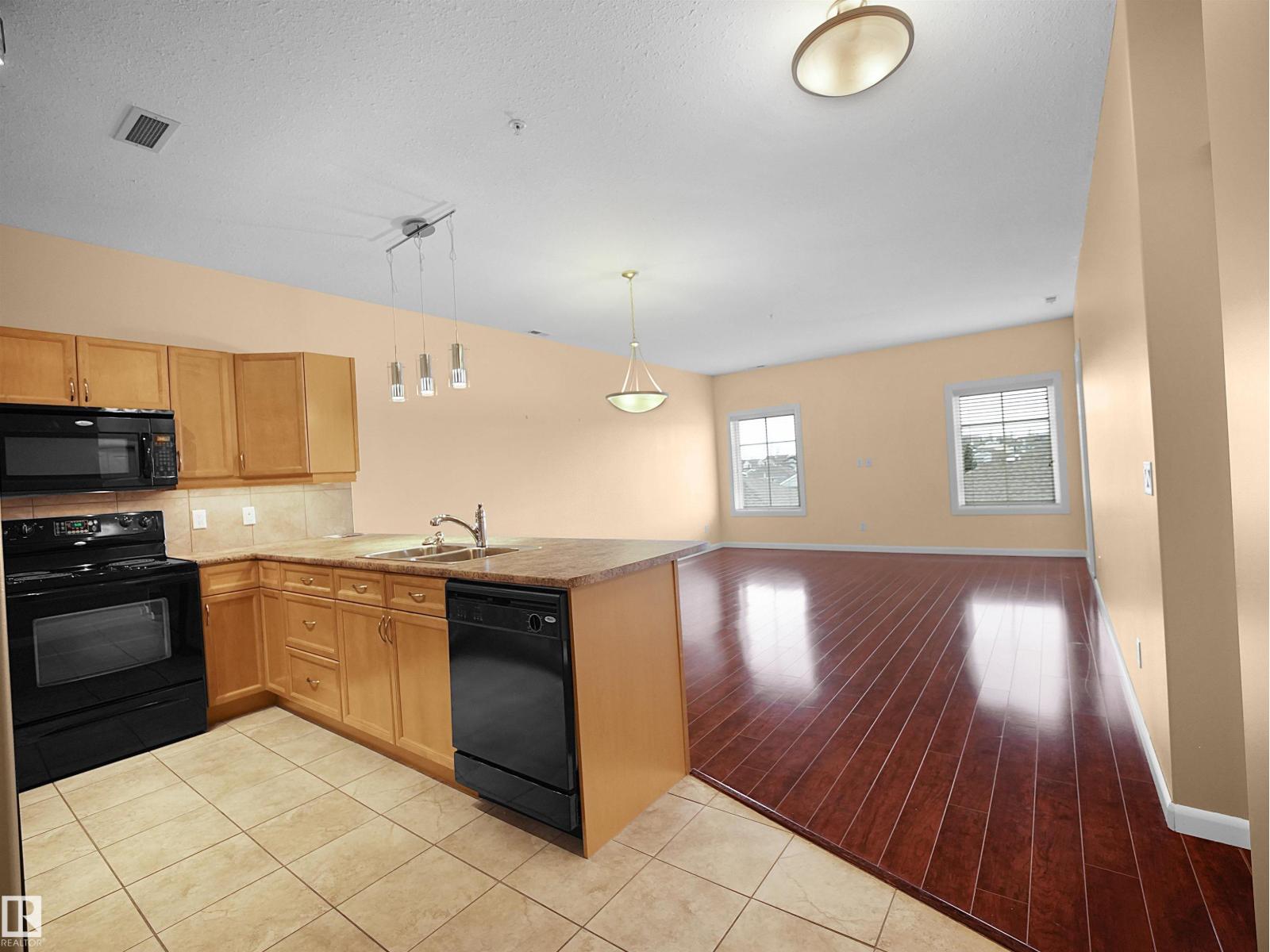 #421 160 Magrath Rd Nw, Edmonton, Alberta  T6R 3T7 - Photo 6 - E4480888