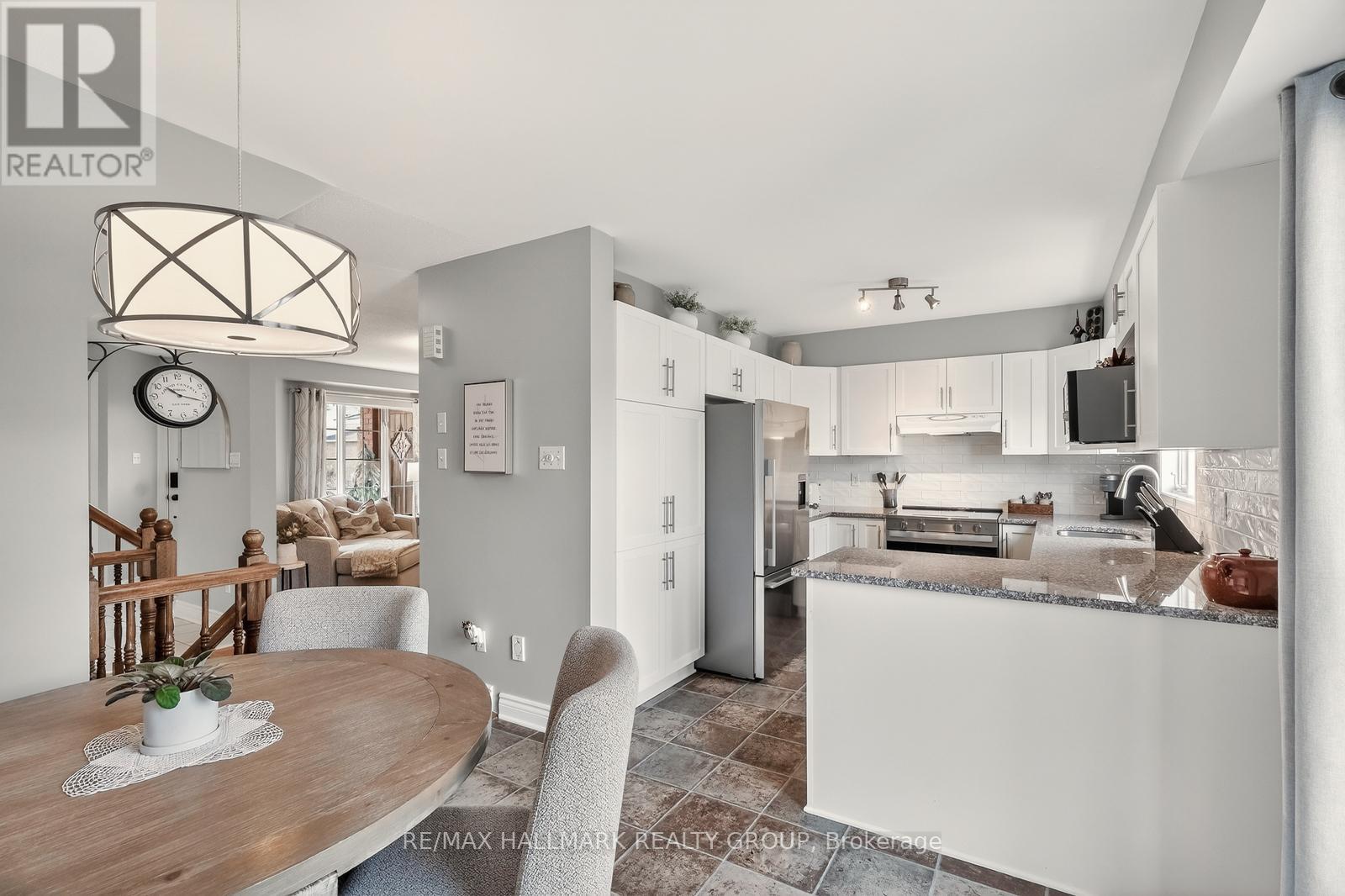 1464 Bonneville Crescent, Ottawa, Ontario  K1C 7N2 - Photo 15 - X12965642