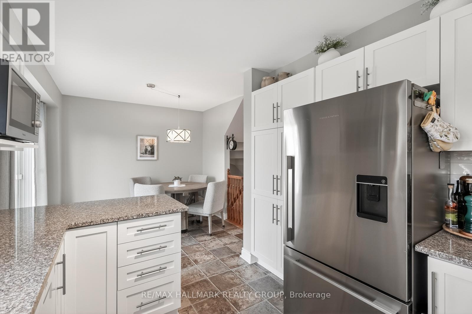 1464 Bonneville Crescent, Ottawa, Ontario  K1C 7N2 - Photo 20 - X12965642