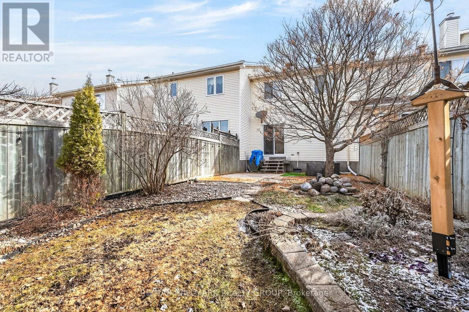 1464 Bonneville Crescent, Ottawa, Ontario  K1C 7N2 - Photo 31 - X12965642