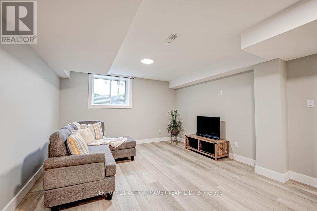 1149 And 1149 B - 1149 Parisien Street, Ottawa, Ontario  K1B 3N3 - Photo 16 - X12965692