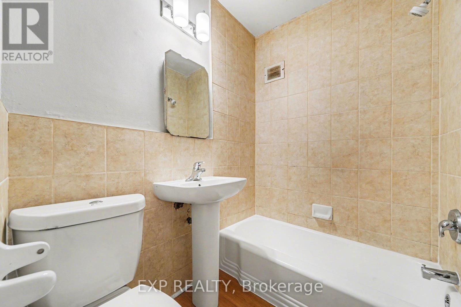 018 - 1435 Morisset Avenue, Ottawa, Ontario  K1Z 8H4 - Photo 14 - X12965702