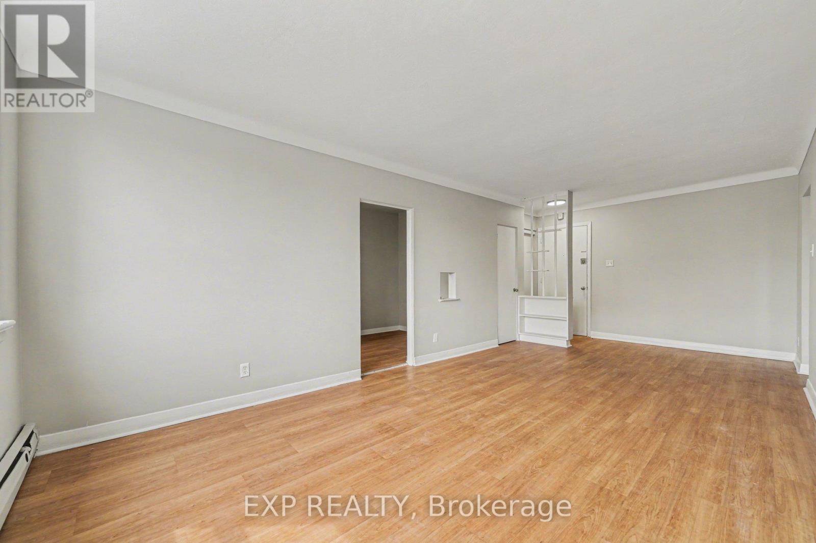 018 - 1435 Morisset Avenue, Ottawa, Ontario  K1Z 8H4 - Photo 5 - X12965702