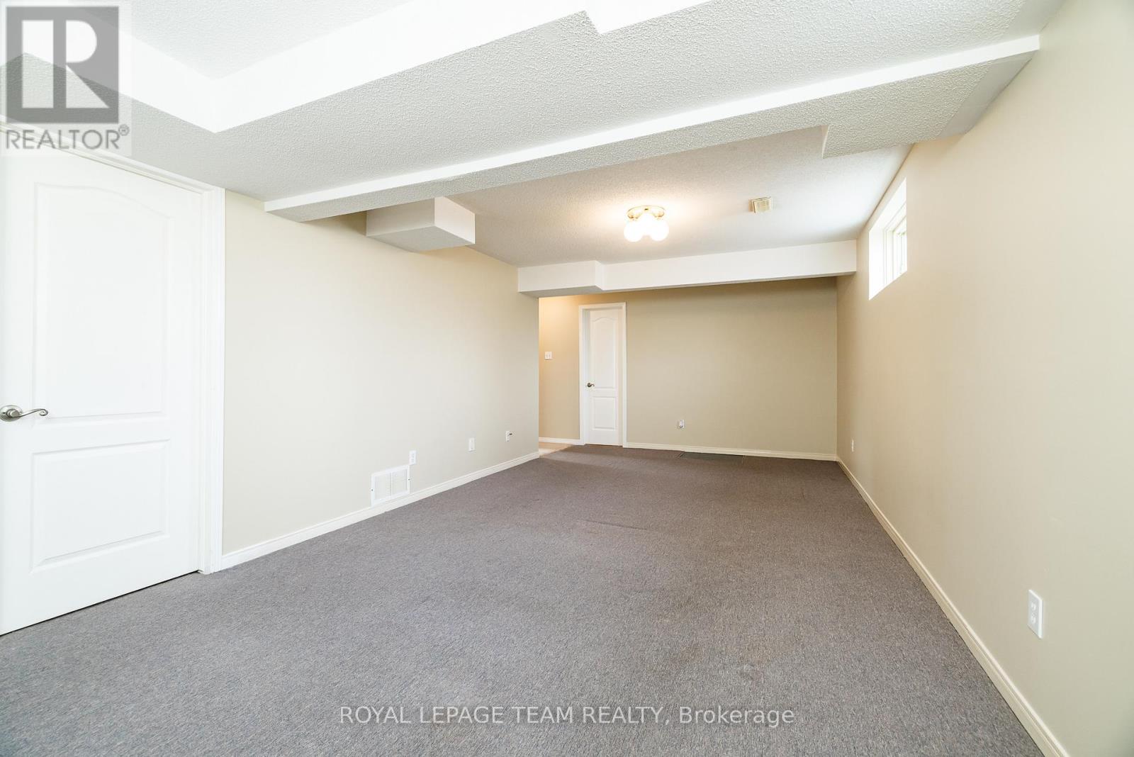 528 George Street E, North Grenville, Ontario  K0G 1J0 - Photo 30 - X12965796