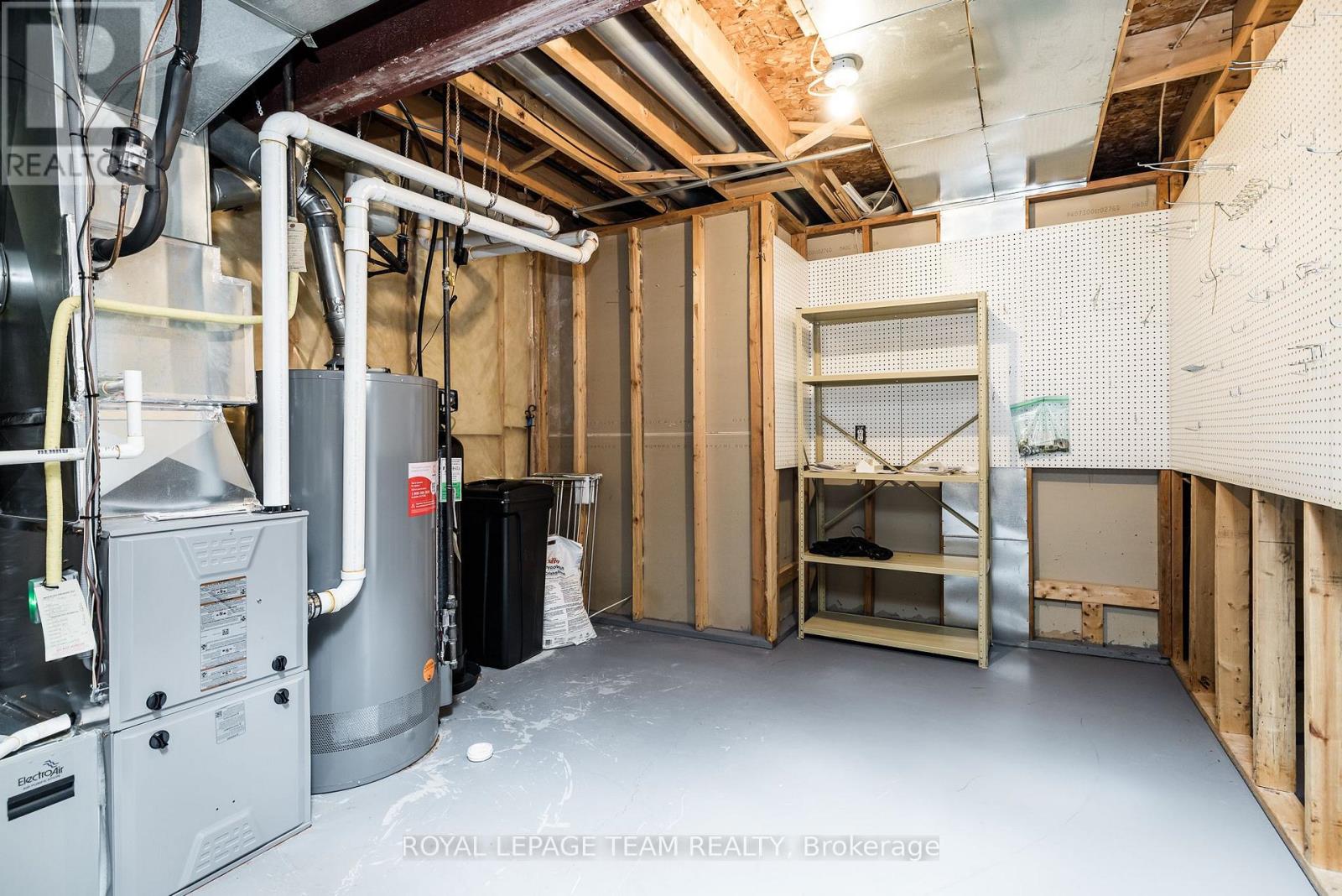 528 George Street E, North Grenville, Ontario  K0G 1J0 - Photo 36 - X12965796