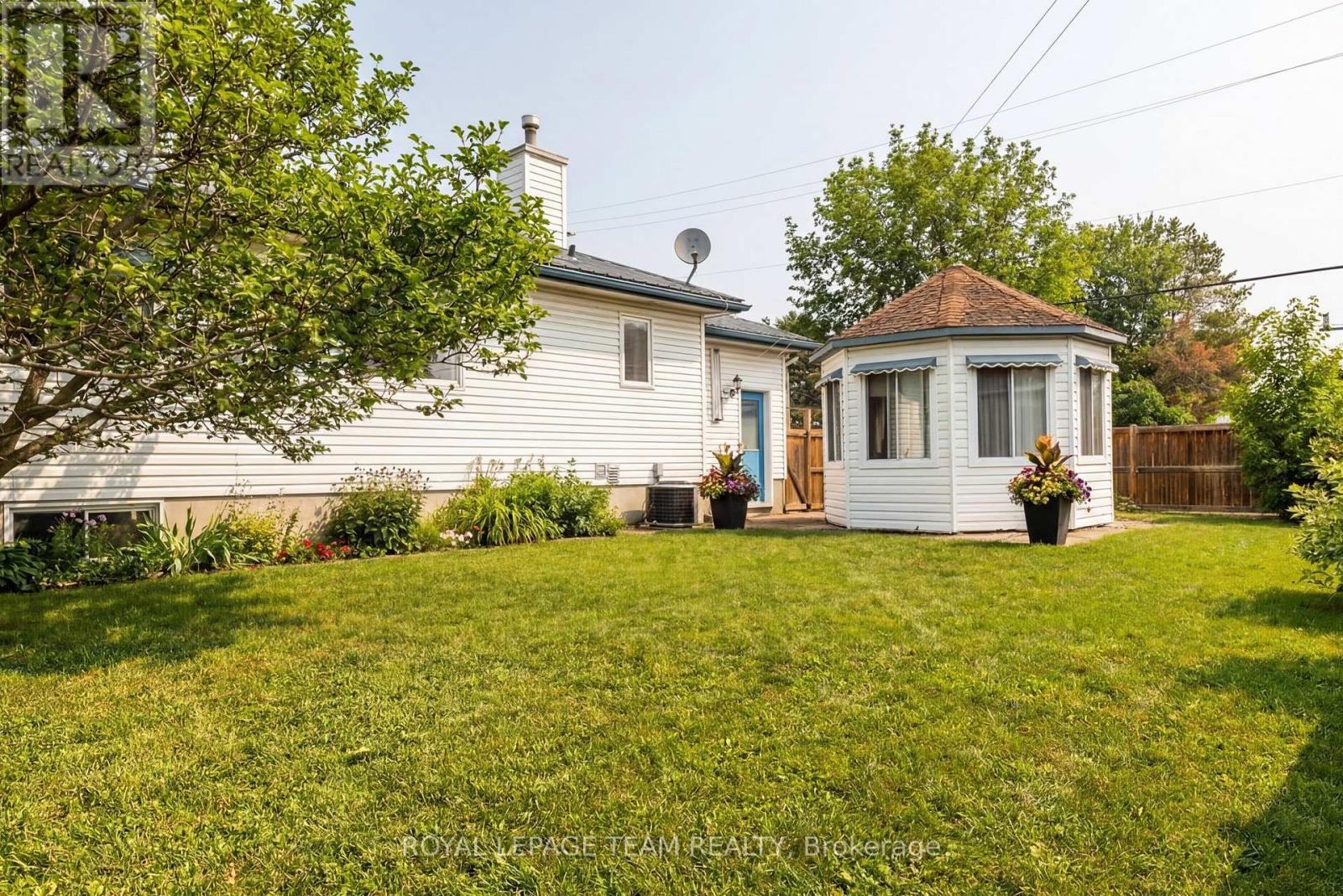 528 George Street E, North Grenville, Ontario  K0G 1J0 - Photo 37 - X12965796