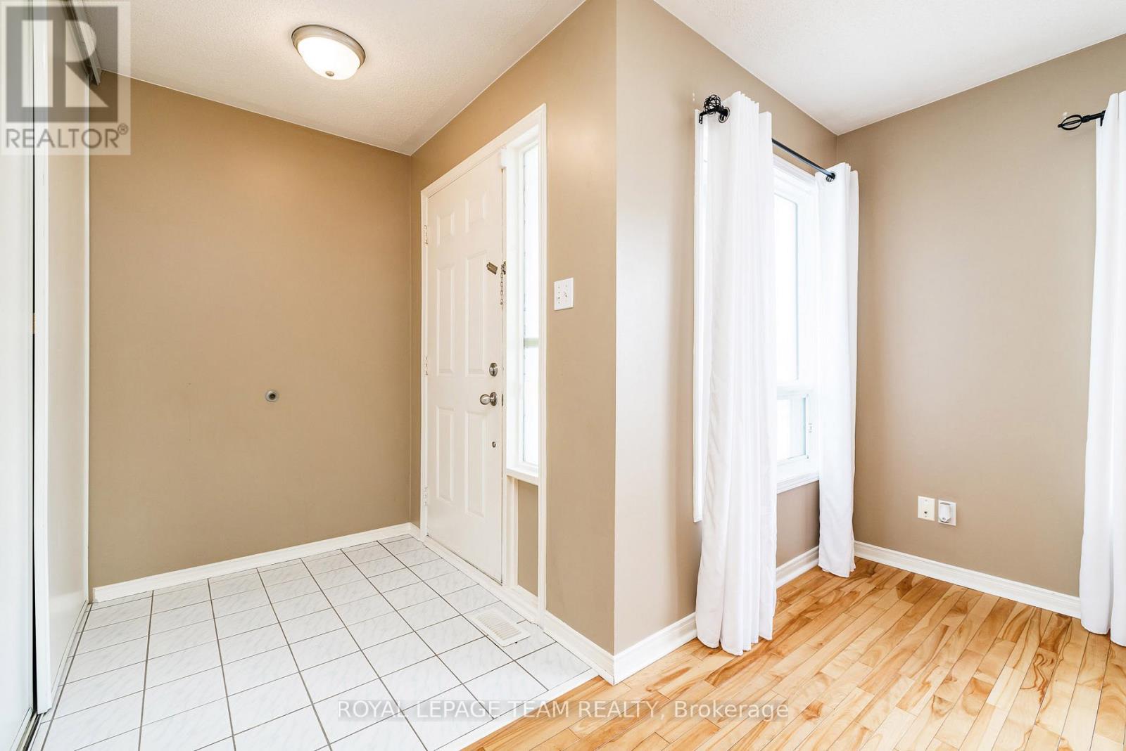 528 George Street E, North Grenville, Ontario  K0G 1J0 - Photo 7 - X12965796