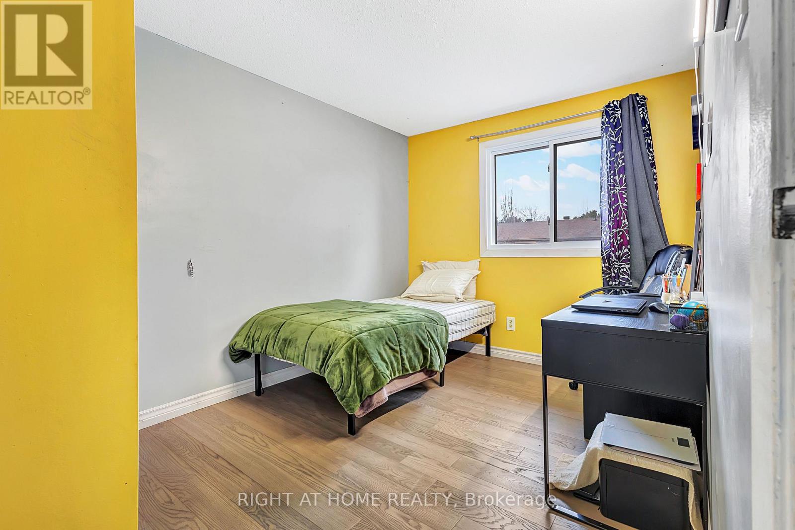 1324 Belgate Way, Ottawa, Ontario  K1J 8P9 - Photo 17 - X12965814