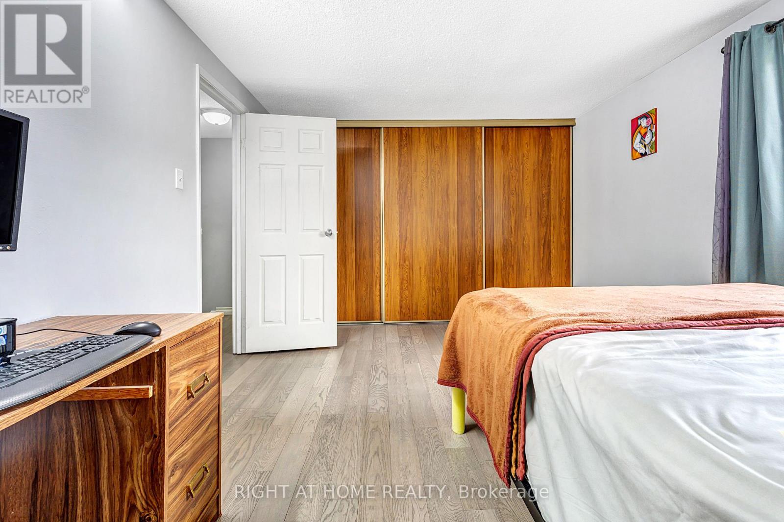 1324 Belgate Way, Ottawa, Ontario  K1J 8P9 - Photo 24 - X12965814