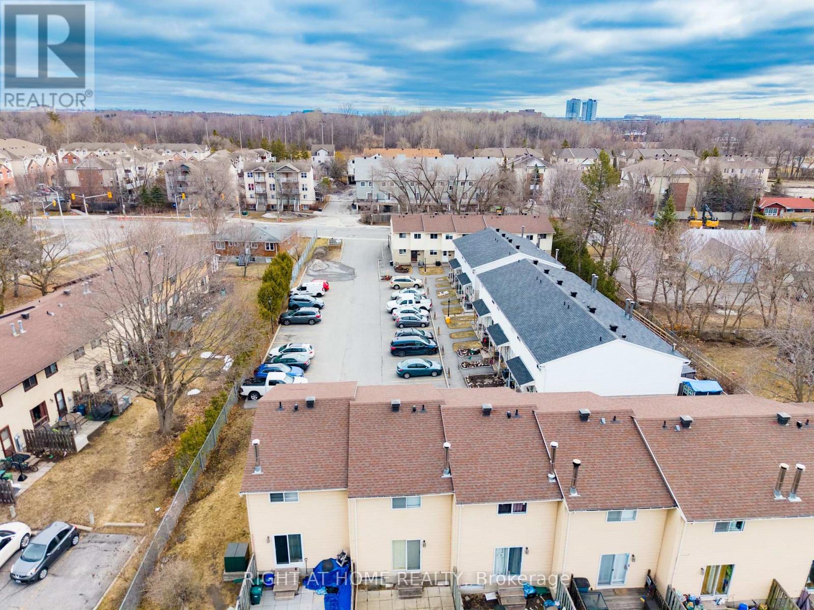 1324 Belgate Way, Ottawa, Ontario  K1J 8P9 - Photo 28 - X12965814