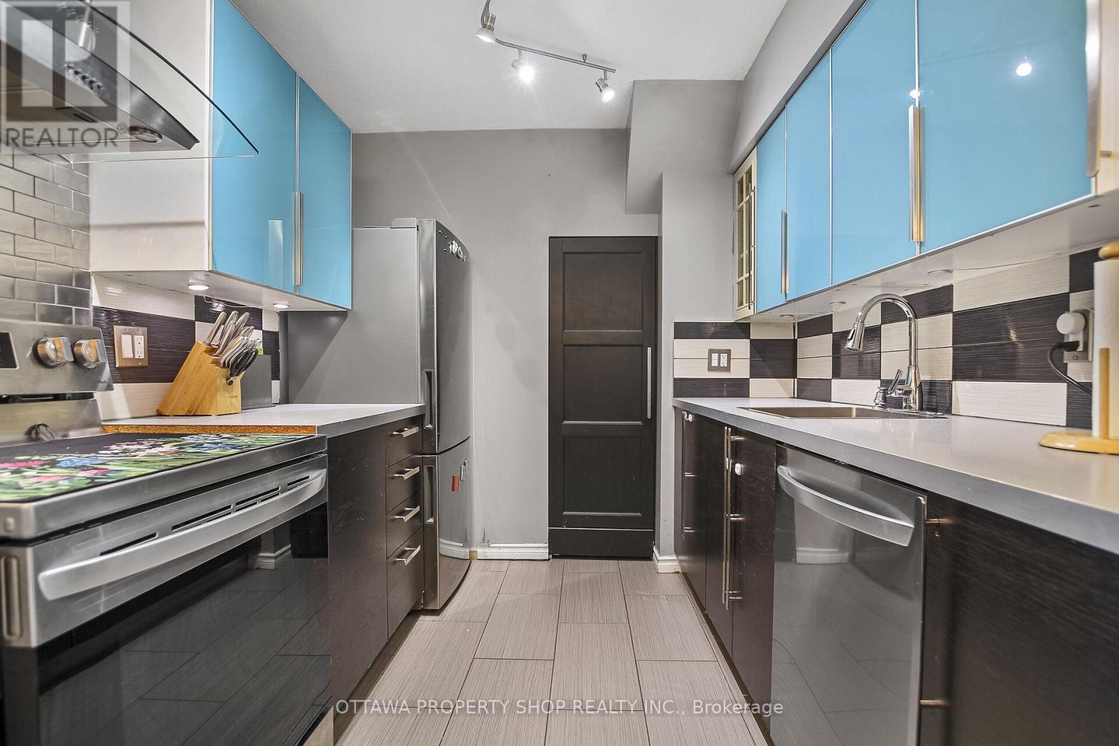 1f Banner Road, Ottawa, Ontario  K2H 8T3 - Photo 5 - X12965826