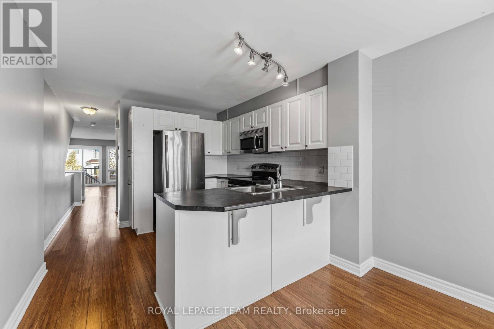 A - 405 Chapman Mills Drive, Ottawa, Ontario  K2J 0M7 - Photo 13 - X12965900